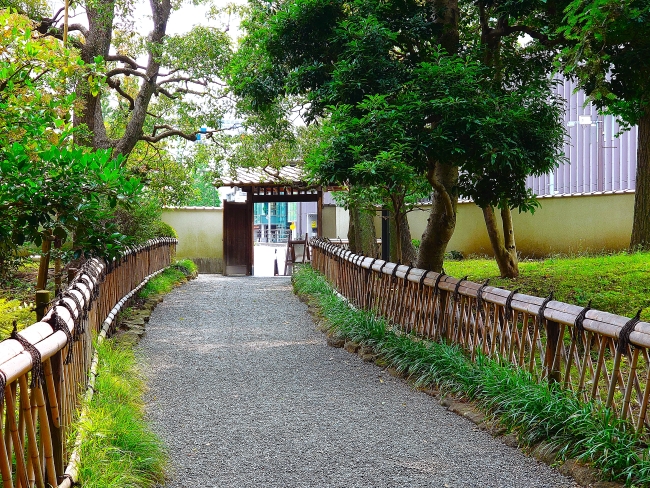 旧安田庭園 西門