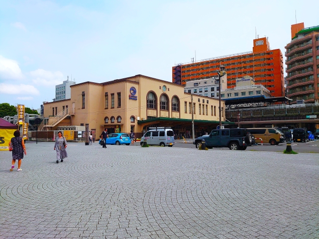 再び両国駅前
