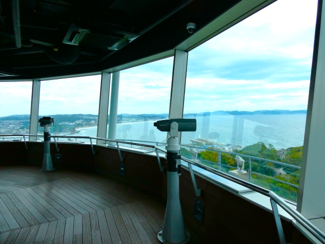 展望室に上って来ました